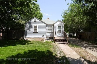 Building Photo - 2216 9th Ave