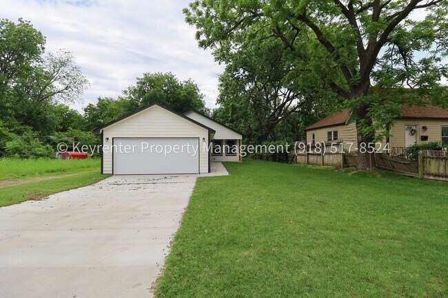 Foto del edificio - Beautiful Newly Built 3 Bedroom House! Available for Immediate Move in!