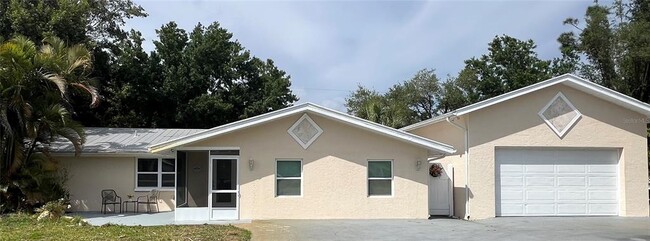 Building Photo - 308 Cypress Rd