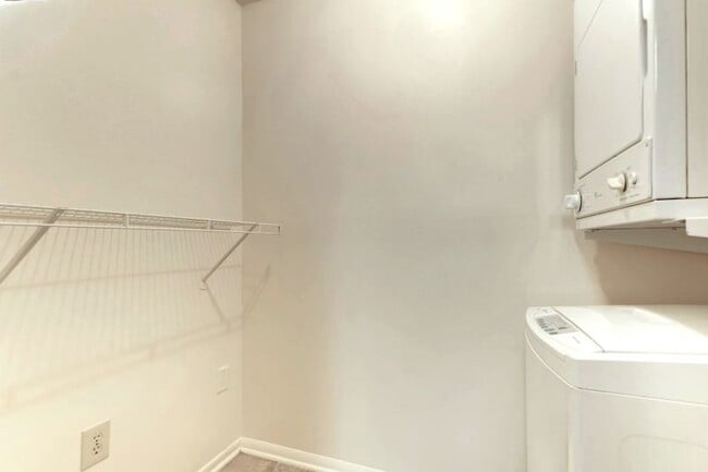 Building Photo - Coachman's Landing Apartments