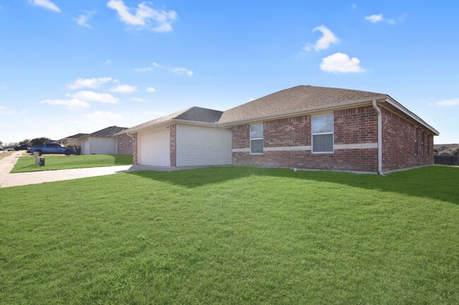 Foto del edificio - 3607 Fox Glove Ln