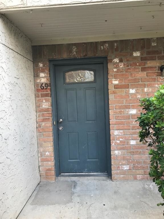 17401 Red Oak Dr Unit 69, Houston, TX 77090 Condo for Rent in Houston