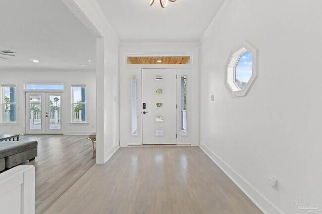 Foto del edificio - 500 Deer Point Dr