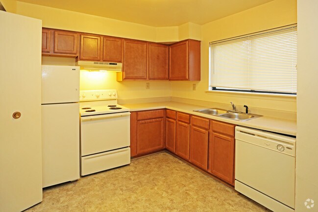 Kitchen - Beechwood Apartments