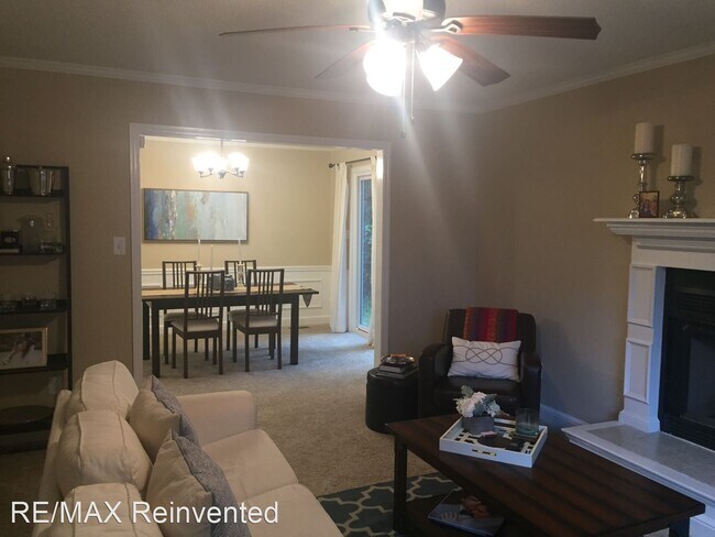 3 br, 2.5 bath House 108 Morningside Court House for