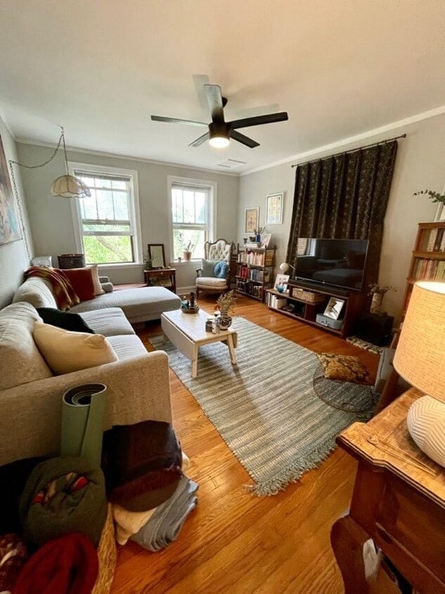 Primary Photo - 1 bedroom in Chicago IL 60640