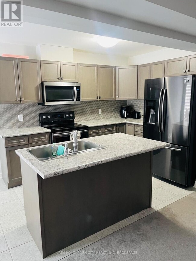 Photo du bâtiment - 79 Heron St