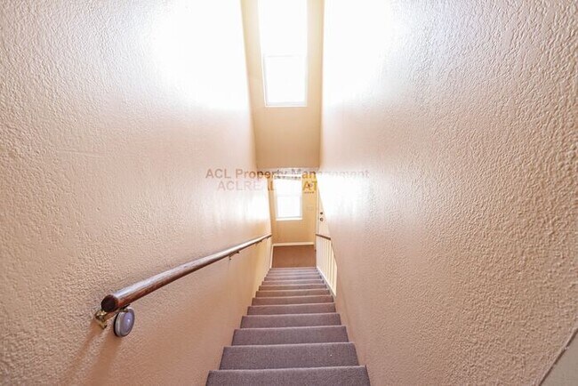 Foto del edificio - 273 Sunset Blvd