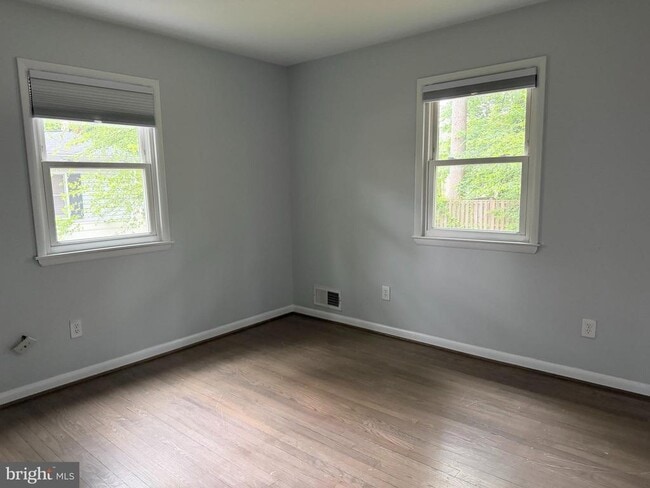 Building Photo - 7802 Jeff Mar Dr