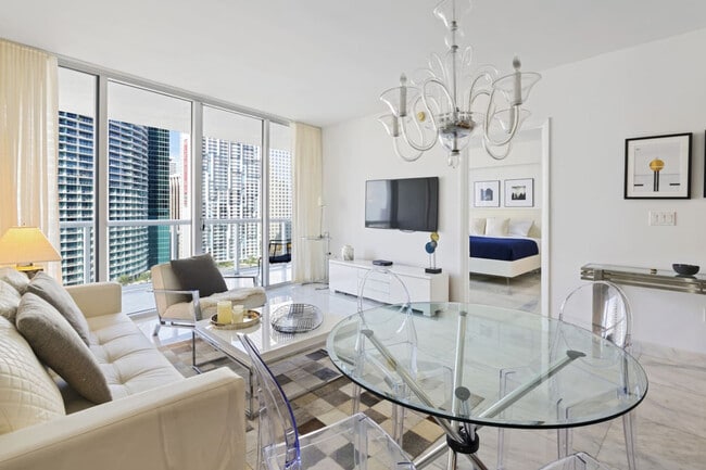 Building Photo - 485 Brickell Ave