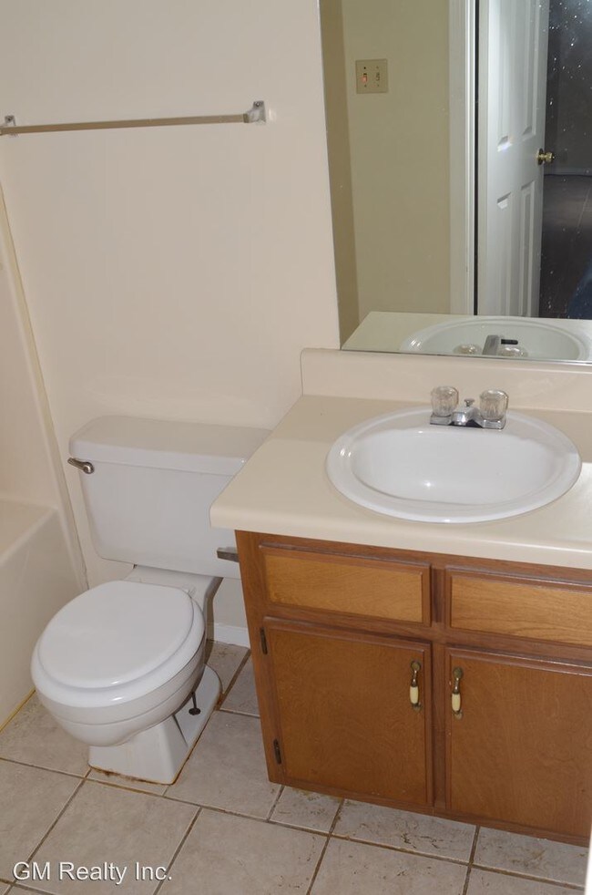 Building Photo - 2 br, 2 bath House - 5191 Walton Lake