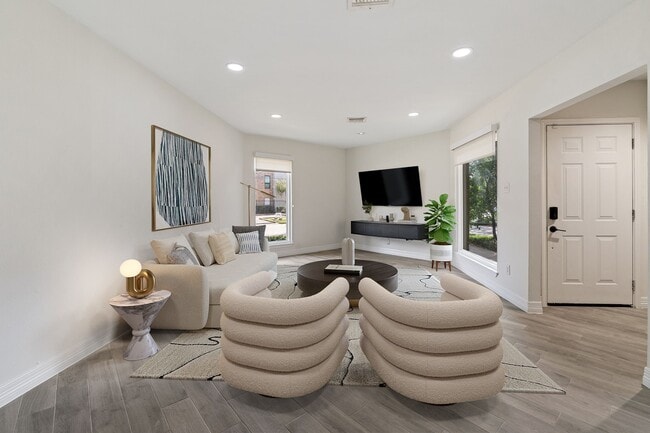 Foto del edificio - 1928 Augusta Dr