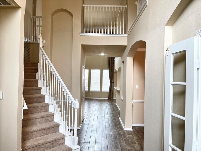 Foto del edificio - 4623 Russett Ln