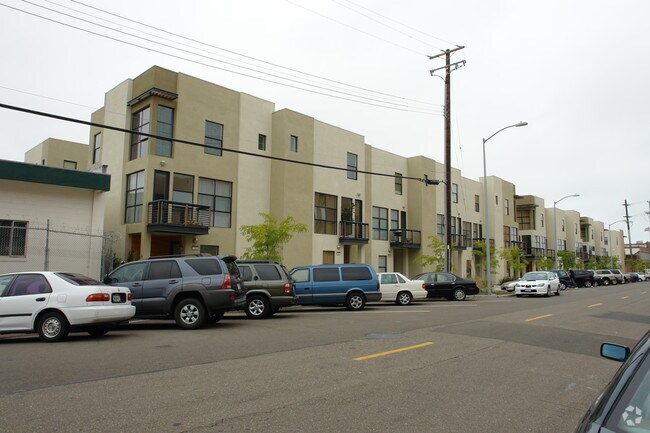 Foto del edificio - 1195-1221 67th St