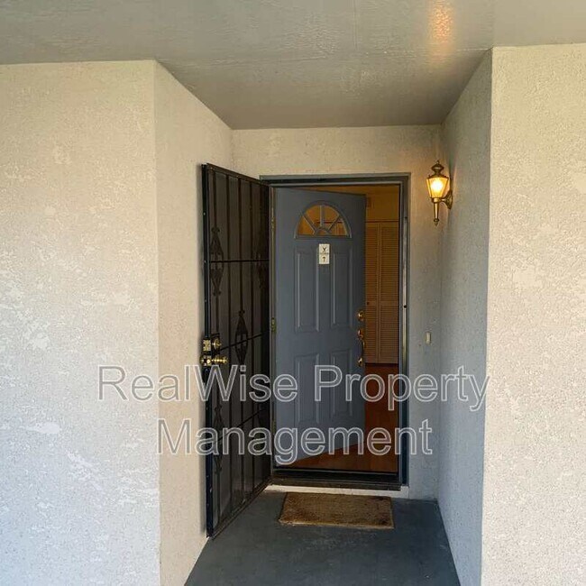 Foto del edificio - 815 Pine St