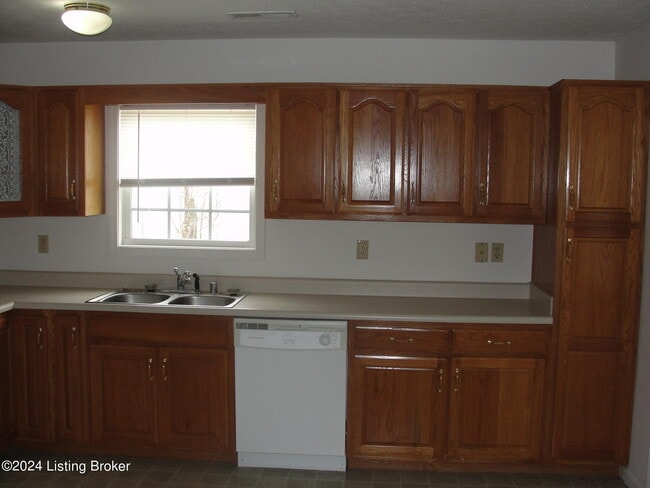 Building Photo - 106 Laura Ln