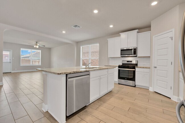Foto del edificio - Charming 4-Bedroom Home in Valley Ranch – ...
