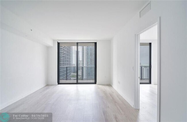 Building Photo - 45 SW 9th St