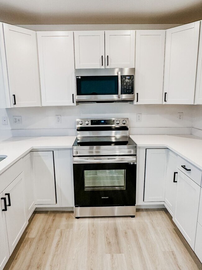 Building Photo - 2200 S University Blvd
