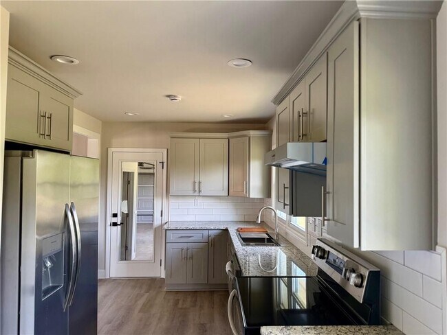 Foto del edificio - 2360 Gravel Springs Rd