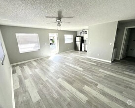 Building Photo - Canterbury Place Apartments