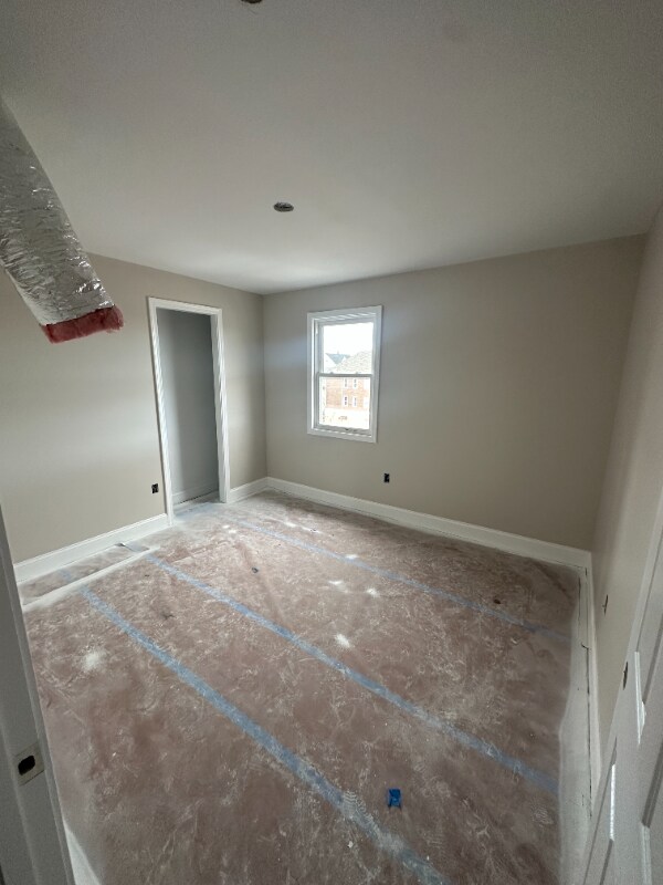 Building Photo - 1370 Acushnet Ave