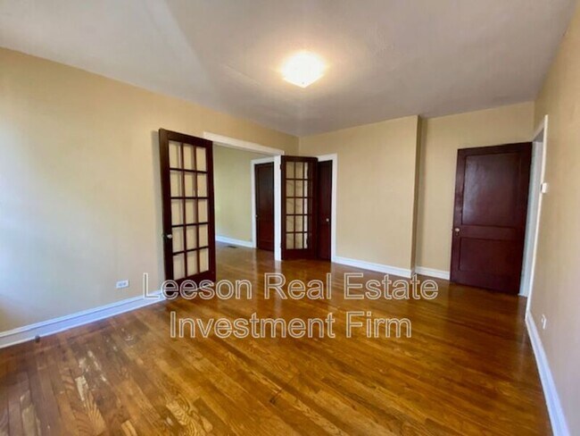 Foto del edificio - 3345 Alexander Ave