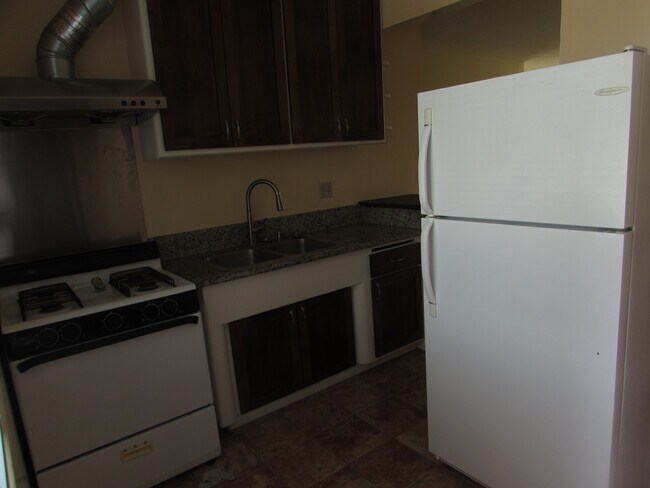 Foto del edificio - 1729 N Wilton Pl