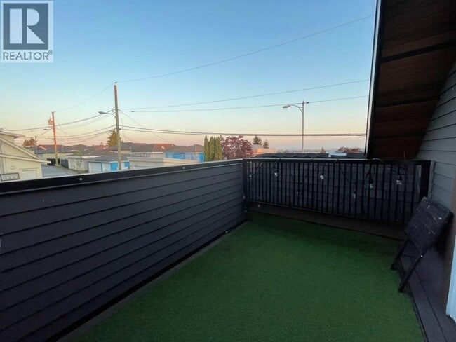 Photo du bâtiment - 2258 Fraserview Dr