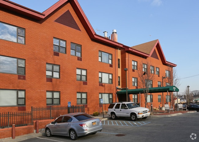 Apex II Apartments Westbury, NY