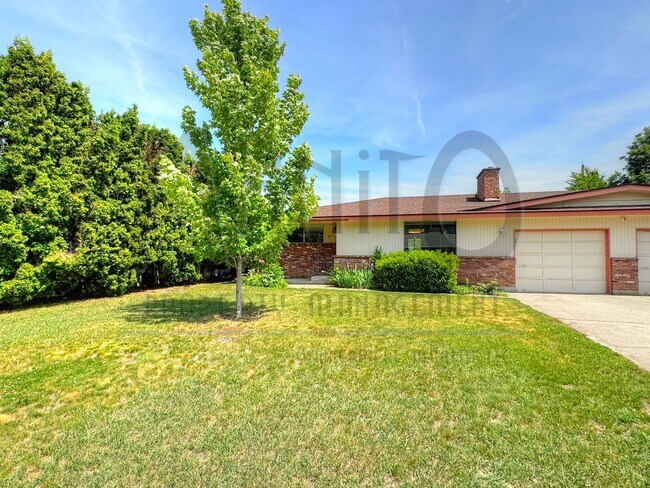 Foto del edificio - Spokane Valley Duplex
