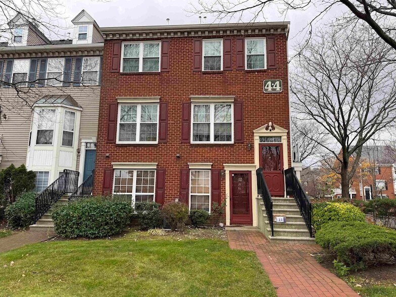 Photo - 10 Society Hill Drive N Unit