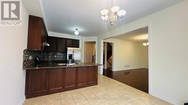 Photo du bâtiment - 365 Peter Rupert Ave