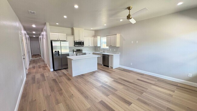 Building Photo - 3207 Bourland St