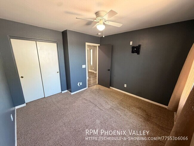 Foto del edificio - 25517 W Forest Grove Ave