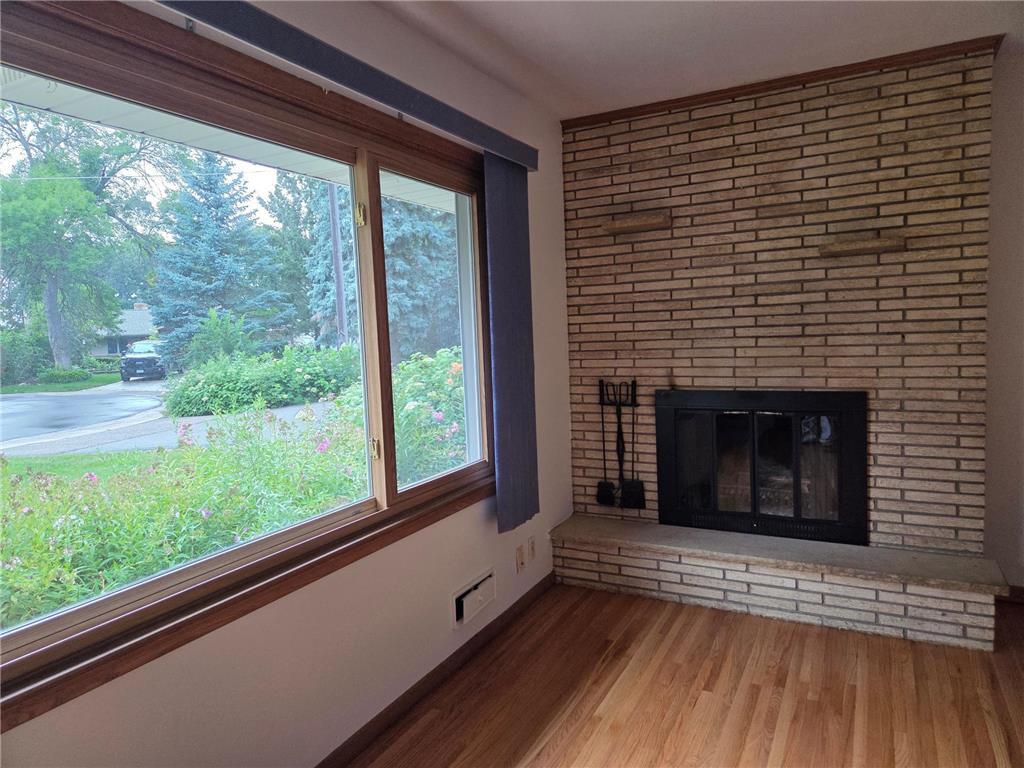 Foto del edificio - 6015 Aspen Rd