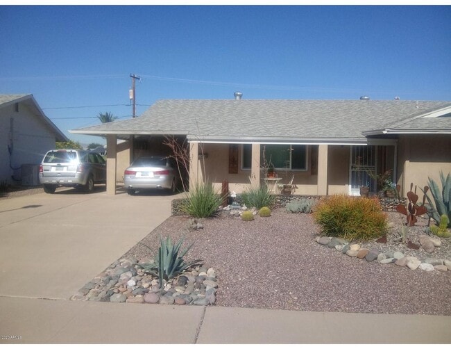 Building Photo - Golf course lot Sun City home