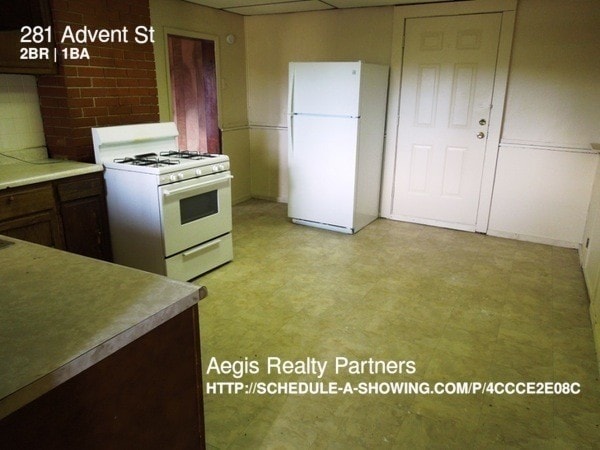 Building Photo - 281 Advent St