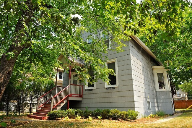 Foto del edificio - 432 Ferdinand Ave