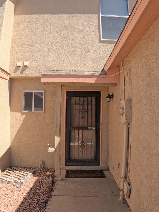 Foto del edificio - 3867 Thurston Ct