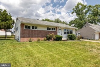 Building Photo - 142 Alview Terrace