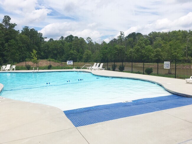 Building Photo - 530 Lateleaf Drive
