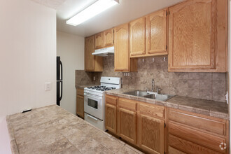 Lankershim Apartments photo'