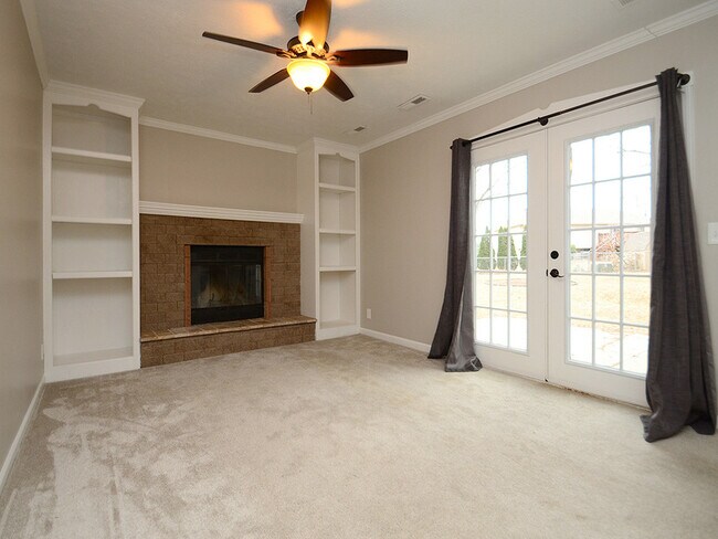 Foto del edificio - 13951 Jefferson Cir