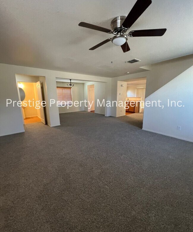 Building Photo - Nice Sahuarita Home with Open Kitchen!!