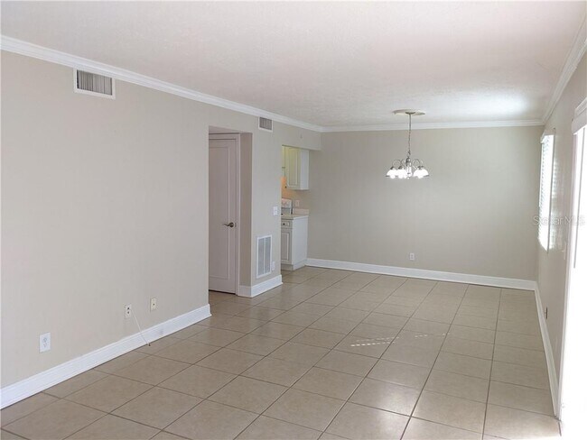 Building Photo - 13722 Orange Sunset Dr