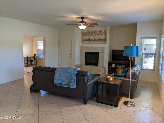 Foto del edificio - 33575 N Dove Lakes Dr