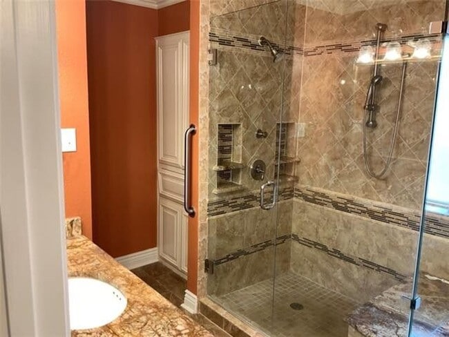 Foto del edificio - Absolutely Stunning!