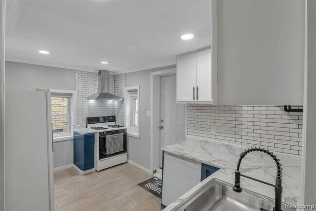 Foto del edificio - 20830 Westview Ave