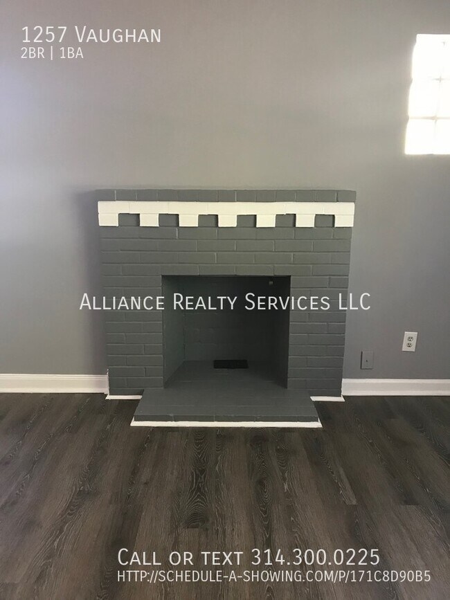 Building Photo - 1257 Vaughan Dr